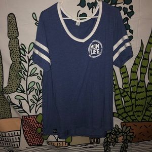 Mom Life Tee